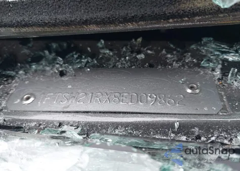 2008 Ford F-250 z USA, uszkodzony, nr VIN 1FTSW21RX8ED09862